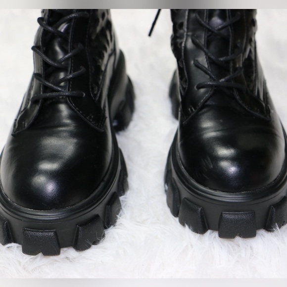 Mudd KRYSTAL-105L Women’s Black Combat Boots Size 6.5 Chunky Platform Lace-Up - Picture 10 of 11